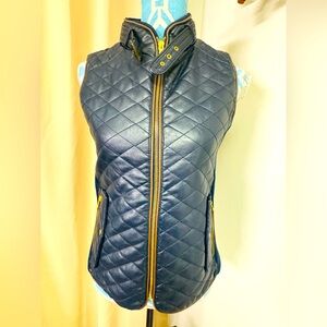 FATE Navy Blue Quilted Vest, Size SMALL - Stretchable Sides